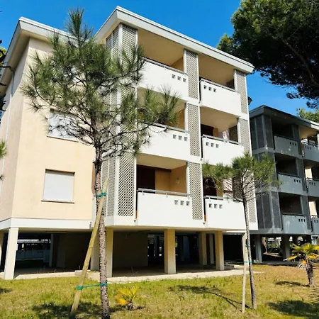 Flat With A Shared Garden Bibione