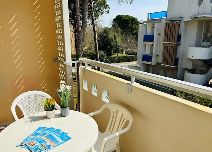 Flat With A Shared Garden شقة *